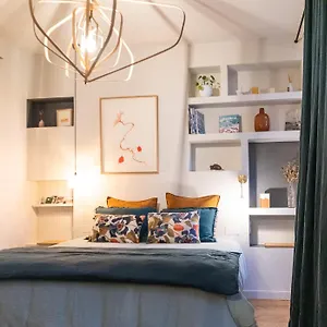 https://la-maison-vague.fr-provencehotel.com